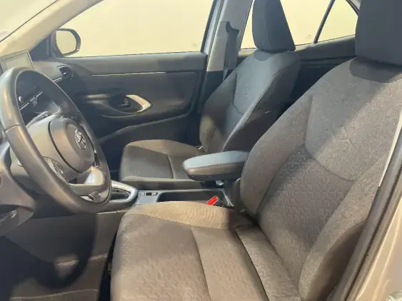 TOYOTA YARIS CROSS I - voiture d'occasion - Photo 18