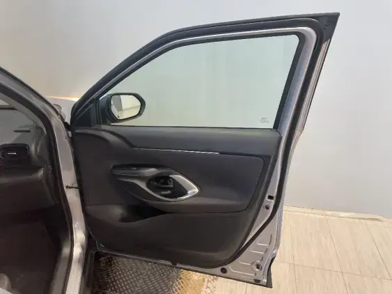 TOYOTA YARIS CROSS I - voiture d'occasion - Photo 20