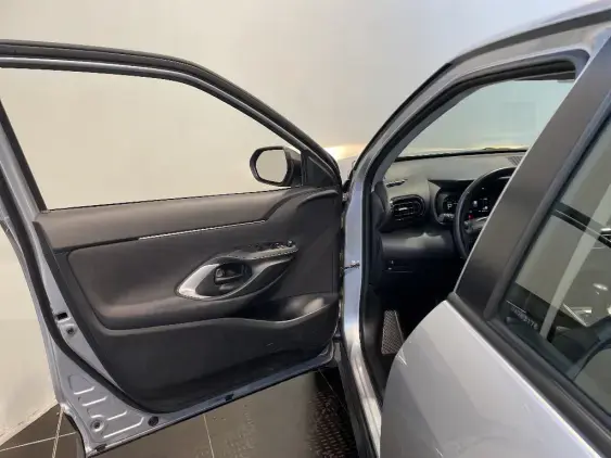 TOYOTA YARIS CROSS I - voiture d'occasion - Photo 19