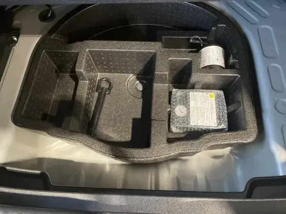 TOYOTA YARIS CROSS I - voiture d'occasion - Photo 17