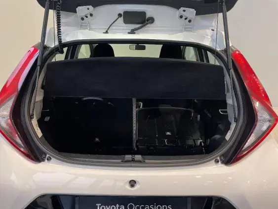 TOYOTA AYGO II - voiture d'occasion - Photo 16