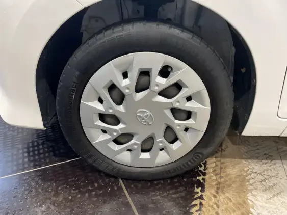 TOYOTA AYGO II - voiture d'occasion - Photo 23