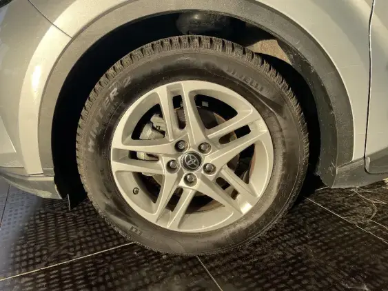 TOYOTA C-HR - voiture d'occasion - Photo 23