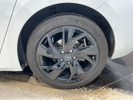 OPEL ASTRA L - voiture d'occasion - Photo 24