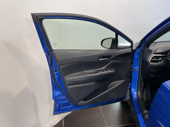 TOYOTA C-HR - voiture d'occasion - Photo 19