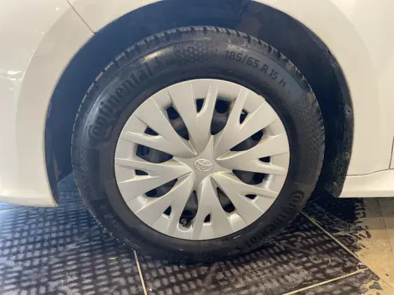 TOYOTA YARIS IV - voiture d'occasion - Photo 23