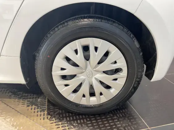 TOYOTA YARIS IV - voiture d'occasion - Photo 24