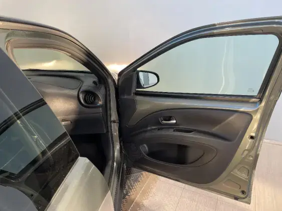 TOYOTA AYGO X - voiture d'occasion - Photo 20