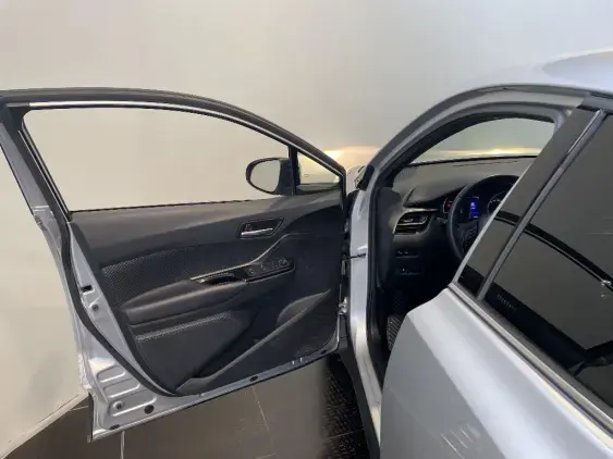 TOYOTA C-HR - voiture d'occasion - Photo 19