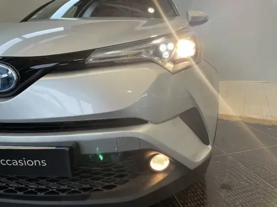 TOYOTA C-HR - voiture d'occasion - Photo 22