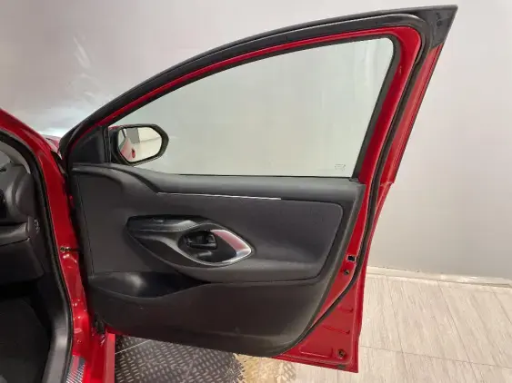 TOYOTA YARIS IV - voiture d'occasion - Photo 20