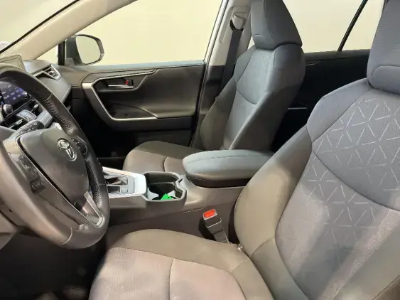 TOYOTA RAV4 V - voiture d'occasion - Photo 18