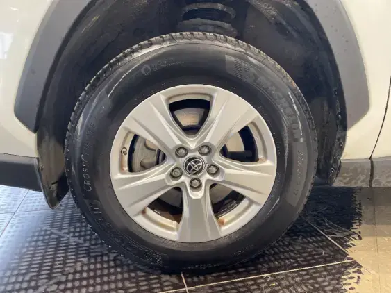 TOYOTA RAV4 V - voiture d'occasion - Photo 23