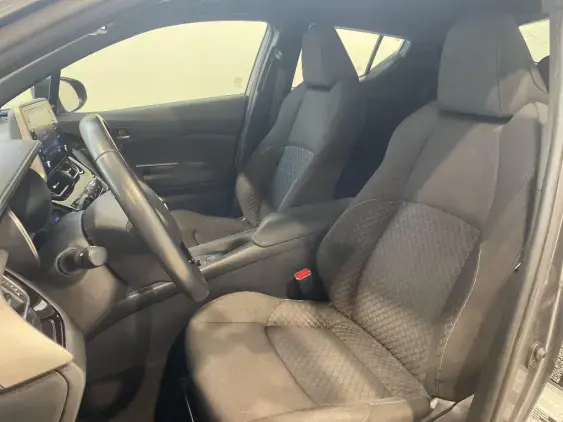 TOYOTA C-HR - voiture d'occasion - Photo 18