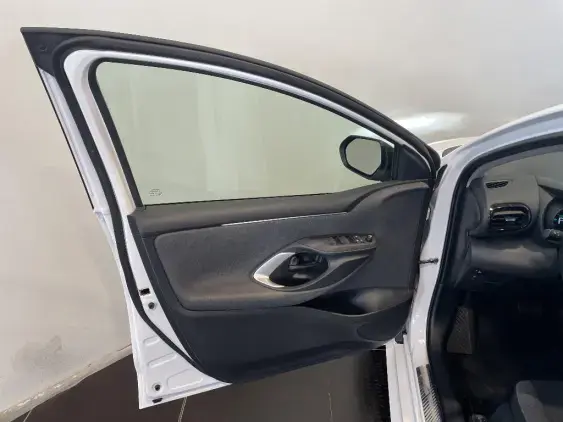 TOYOTA YARIS IV - voiture d'occasion - Photo 19