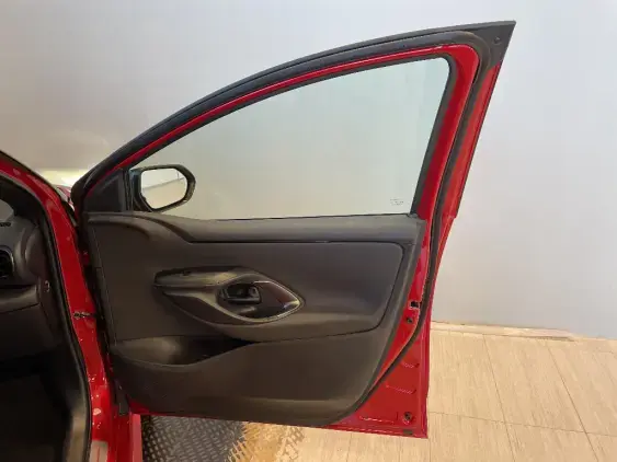 TOYOTA YARIS IV - voiture d'occasion - Photo 20