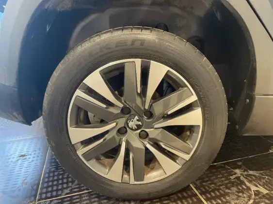 PEUGEOT 2008 - voiture d'occasion - Photo 25