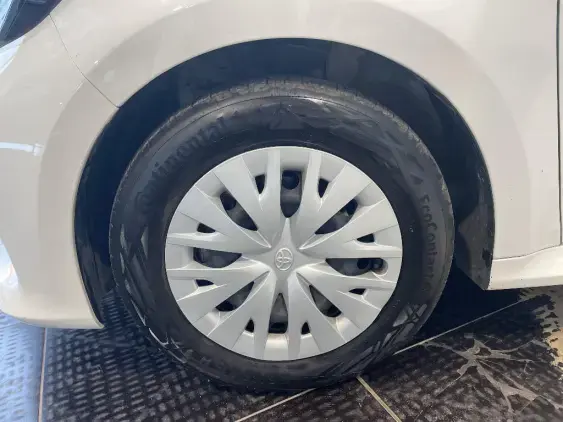 TOYOTA YARIS IV - voiture d'occasion - Photo 23