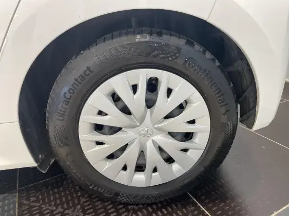 TOYOTA YARIS IV - voiture d'occasion - Photo 24