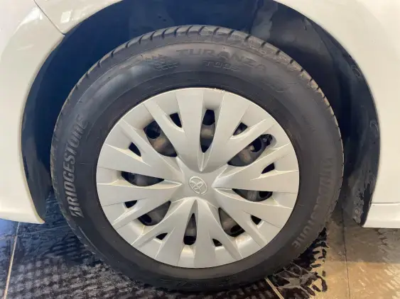 TOYOTA YARIS IV - voiture d'occasion - Photo 23