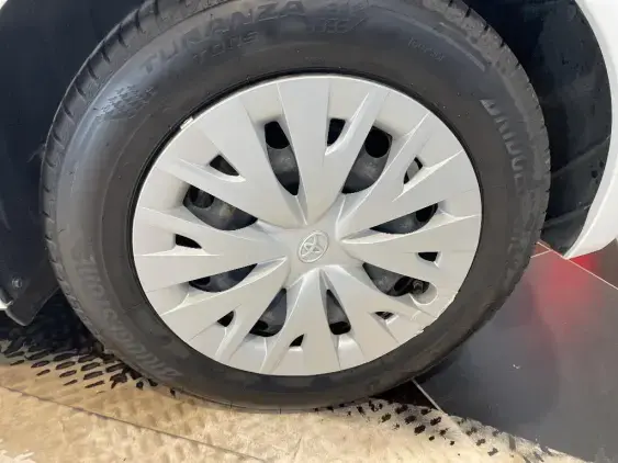 TOYOTA YARIS IV - voiture d'occasion - Photo 24