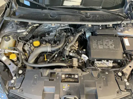 RENAULT MEGANE III - voiture d'occasion - Photo 20