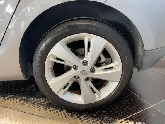 RENAULT MEGANE III - voiture d'occasion - Photo 23