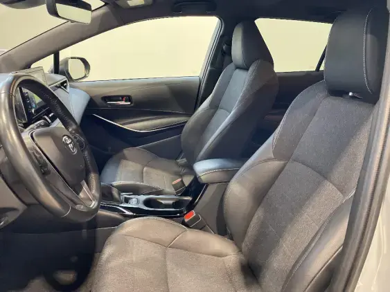 TOYOTA COROLLA TOURING SPT X - voiture d'occasion - Photo 18