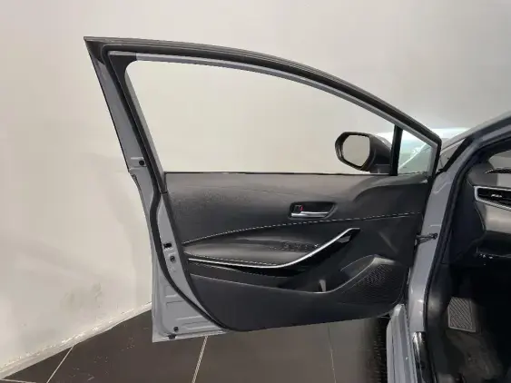 TOYOTA COROLLA TOURING SPT X - voiture d'occasion - Photo 19