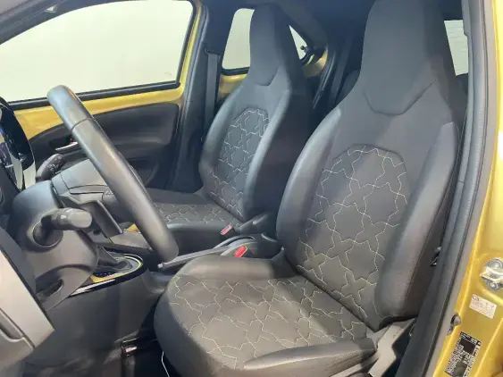 TOYOTA AYGO X - voiture d'occasion - Photo 18