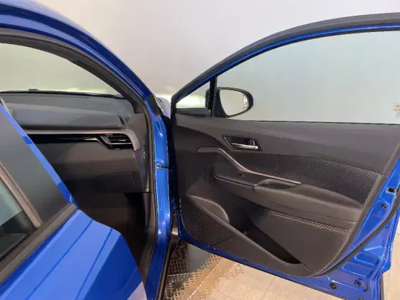 TOYOTA C-HR - voiture d'occasion - Photo 20