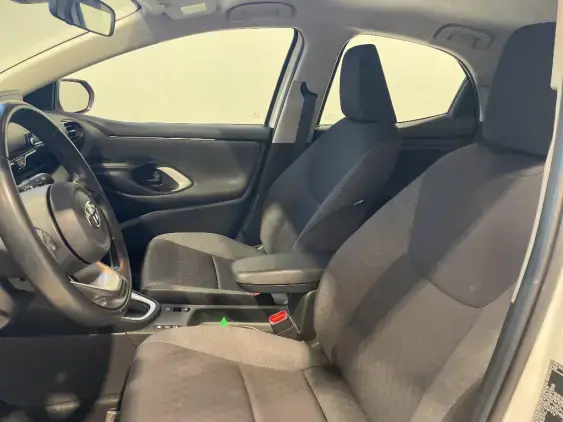 TOYOTA YARIS IV - voiture d'occasion - Photo 18