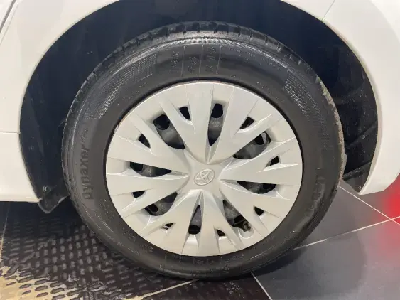 TOYOTA YARIS IV - voiture d'occasion - Photo 24