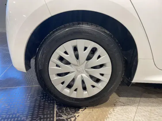 TOYOTA YARIS IV - voiture d'occasion - Photo 25