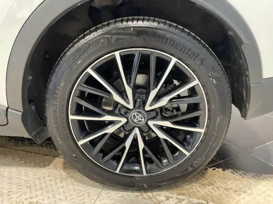 TOYOTA C-HR - voiture d'occasion - Photo 24