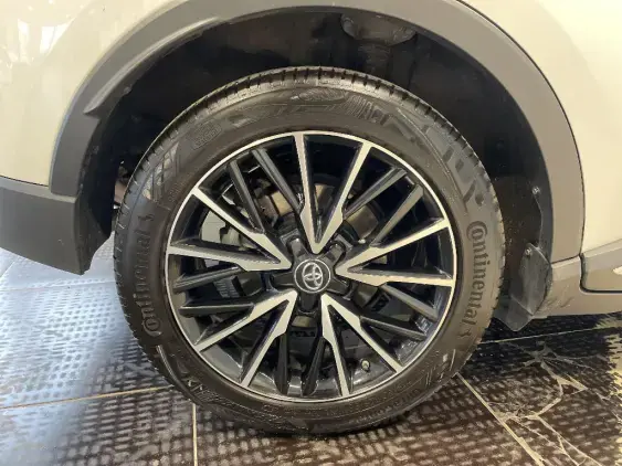 TOYOTA C-HR - voiture d'occasion - Photo 25