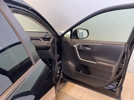 TOYOTA RAV4 V - voiture d'occasion - Photo 20