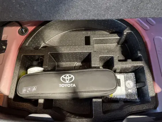 TOYOTA YARIS IV - voiture d'occasion - Photo 17