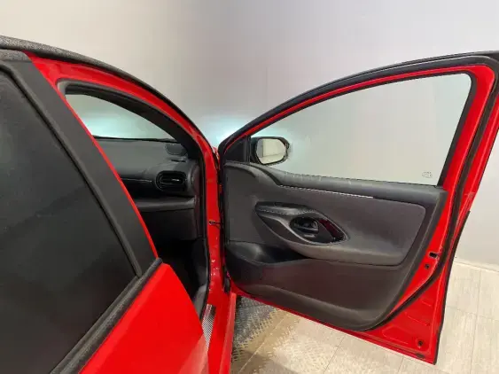 TOYOTA YARIS IV - voiture d'occasion - Photo 20