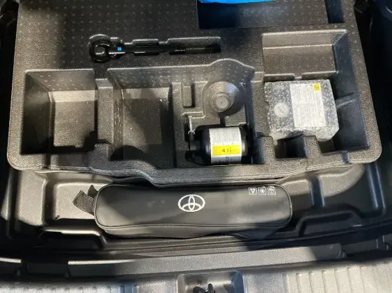 TOYOTA YARIS CROSS I - voiture d'occasion - Photo 17