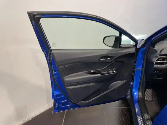 TOYOTA C-HR - voiture d'occasion - Photo 19