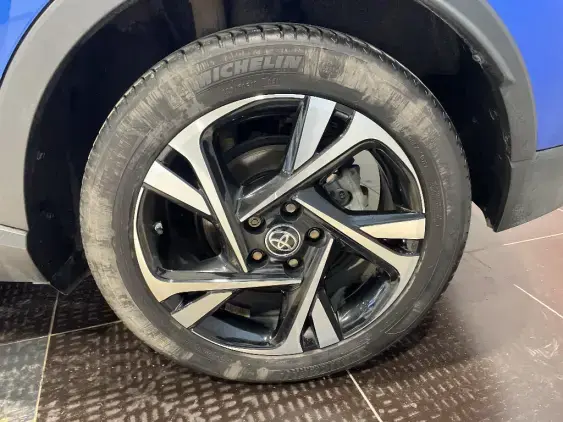 TOYOTA C-HR - voiture d'occasion - Photo 24