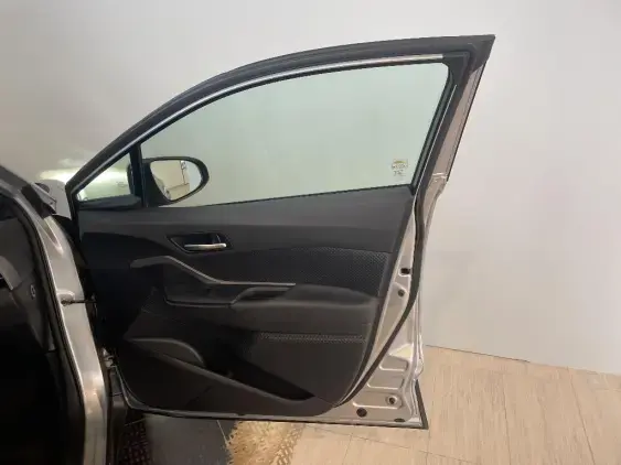 TOYOTA C-HR - voiture d'occasion - Photo 20