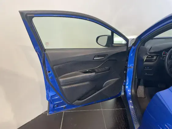 TOYOTA C-HR - voiture d'occasion - Photo 19