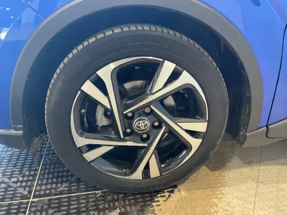 TOYOTA C-HR - voiture d'occasion - Photo 23