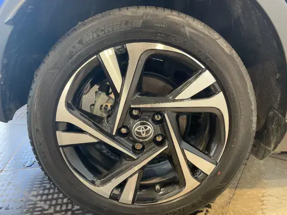 TOYOTA C-HR - voiture d'occasion - Photo 25