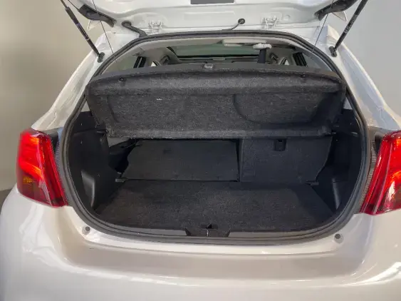 TOYOTA YARIS III - voiture d'occasion - Photo 16