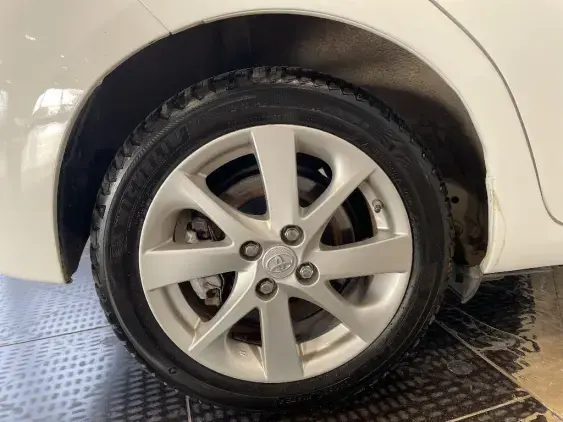 TOYOTA YARIS III - voiture d'occasion - Photo 25