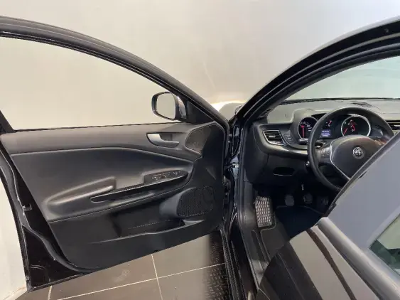 ALFA ROMEO GIULIETTA III - voiture d'occasion - Photo 19