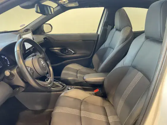 TOYOTA YARIS CROSS I - voiture d'occasion - Photo 18